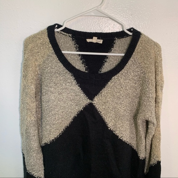 Hem & Thread Crewneck Sweater Black Beige Diamond - Picture 4 of 11